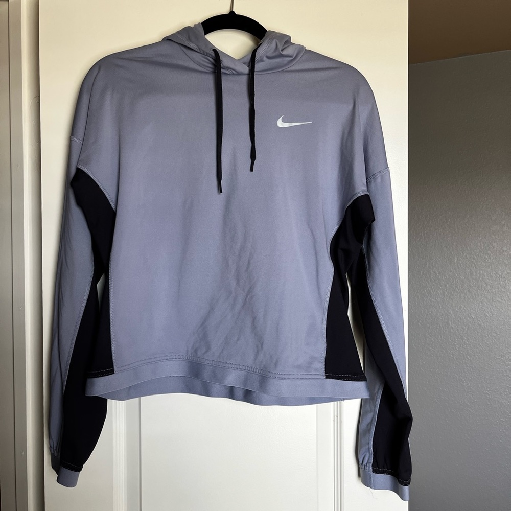 New with tags small purple nike jacket pullover